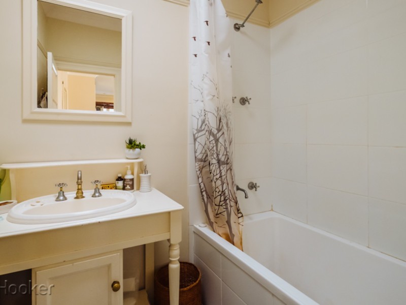 29 Hovia Terrace, Kensington WA 6151