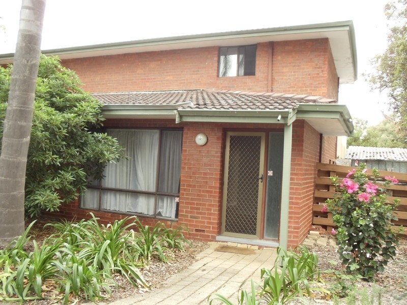 8/1 Bennelong Place, Leederville WA 6007