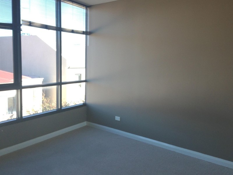 10/10 Eastbrook Terrace, East Perth WA 6004