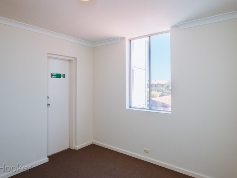 70/12 Wall Street, Maylands WA 6051