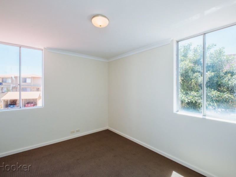 70/12 Wall Street, Maylands WA 6051