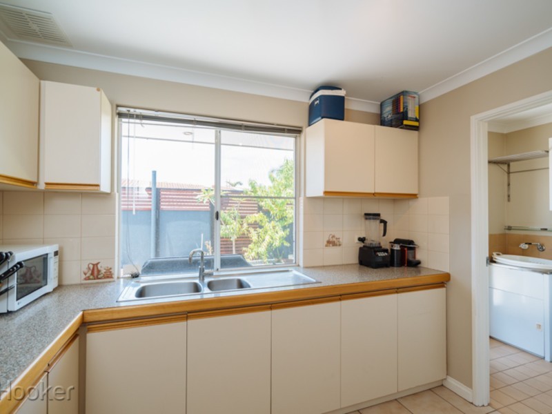 2/96 Green Street, Joondanna WA 6060