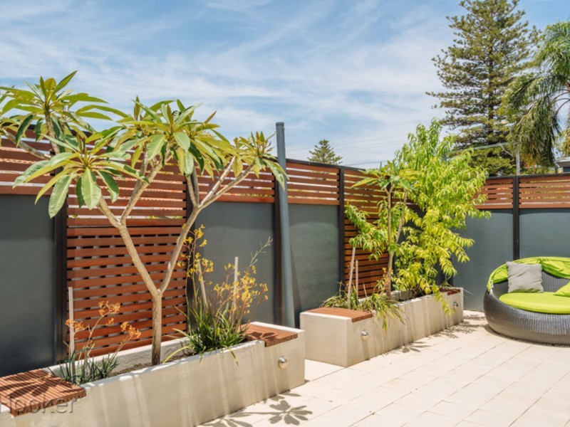 2/96 Green Street, Joondanna WA 6060