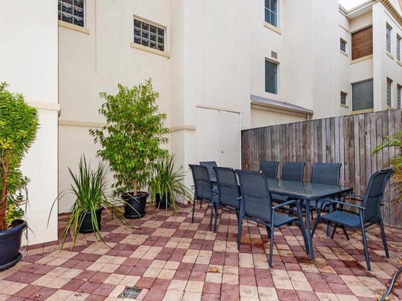 3/27 Eastbrook Terrace, East Perth WA 6004