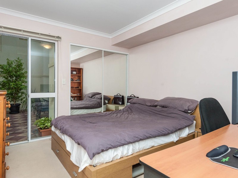 3/27 Eastbrook Terrace, East Perth WA 6004