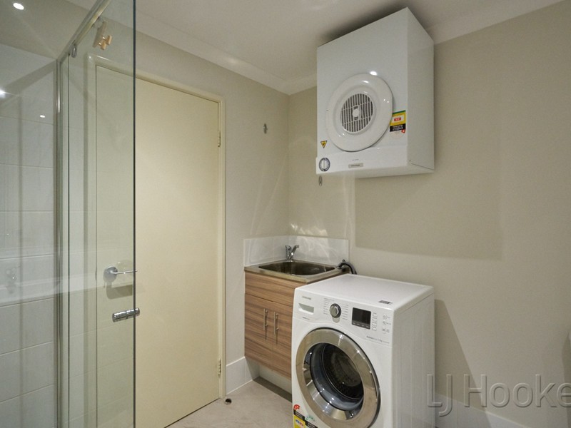 4/180 Stirling Street, Perth WA 6000