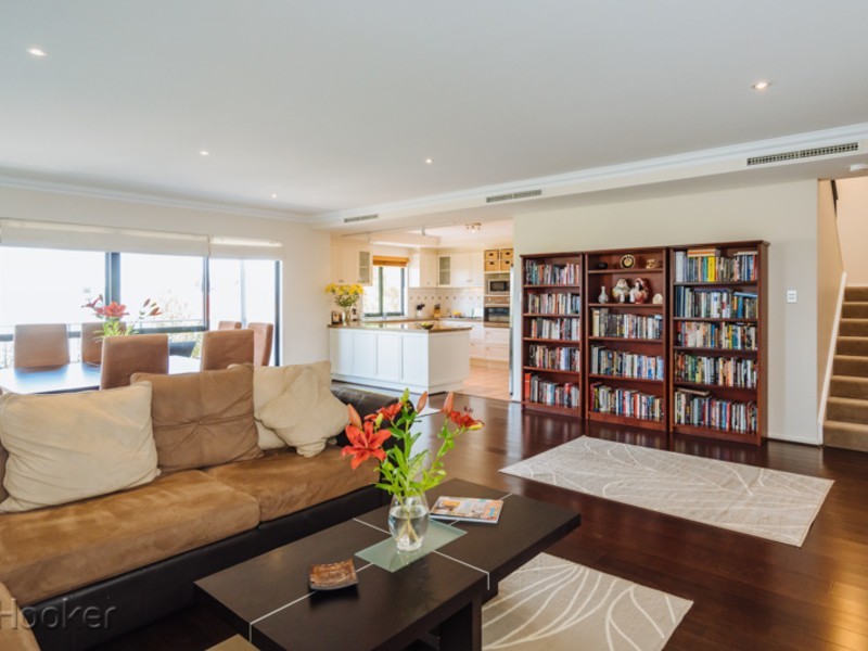 9/35 Haig Park Circle, East Perth WA 6004