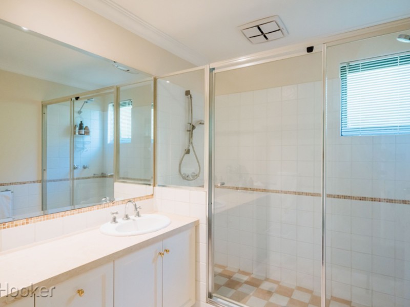 9/35 Haig Park Circle, East Perth WA 6004