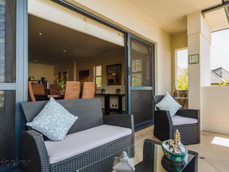 9/35 Haig Park Circle, East Perth WA 6004