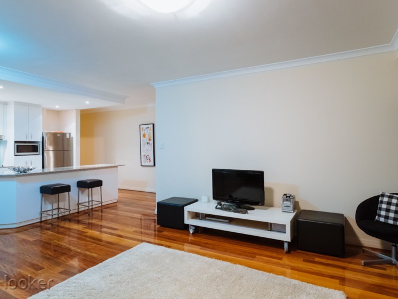 42/34 Kings Park Road, West Perth WA 6005