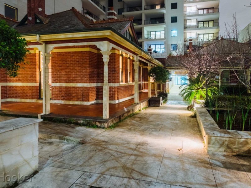 42/34 Kings Park Road, West Perth WA 6005