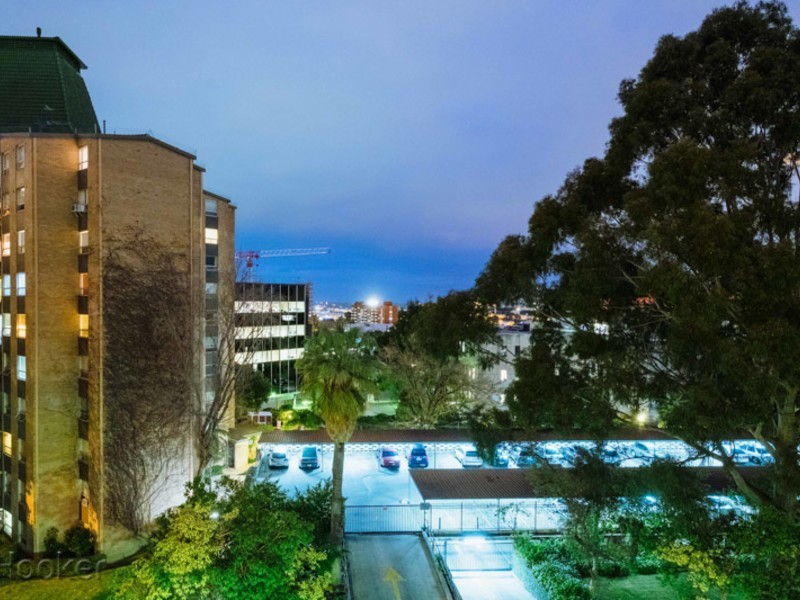 42/34 Kings Park Road, West Perth WA 6005