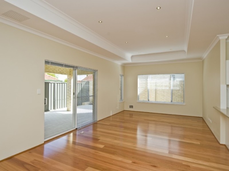 81B Moulden Avenue, Yokine WA 6060