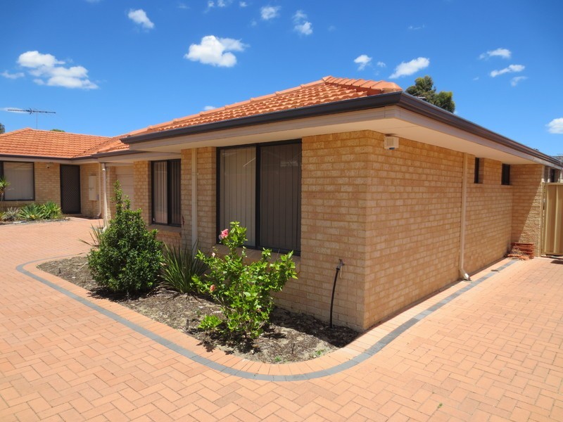 2/30 Eastdene Circle, Nollamara WA 6061