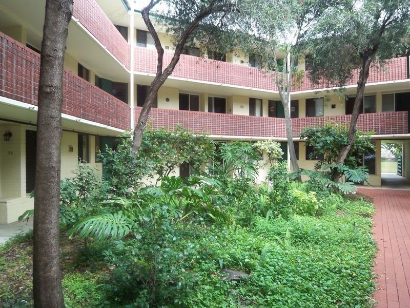 D6/25 Herdsman Parade, Wembley WA 6014