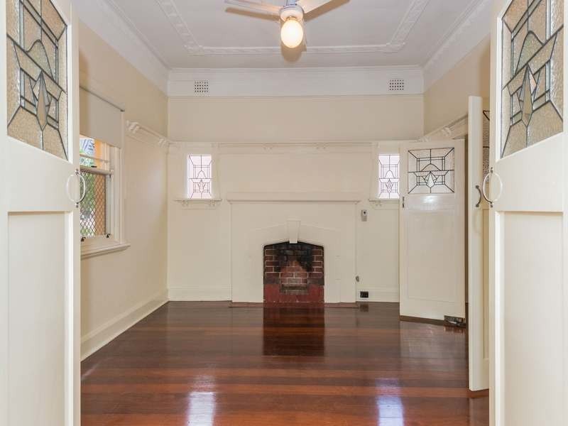 211 Ninth Avenue, Inglewood WA 6052