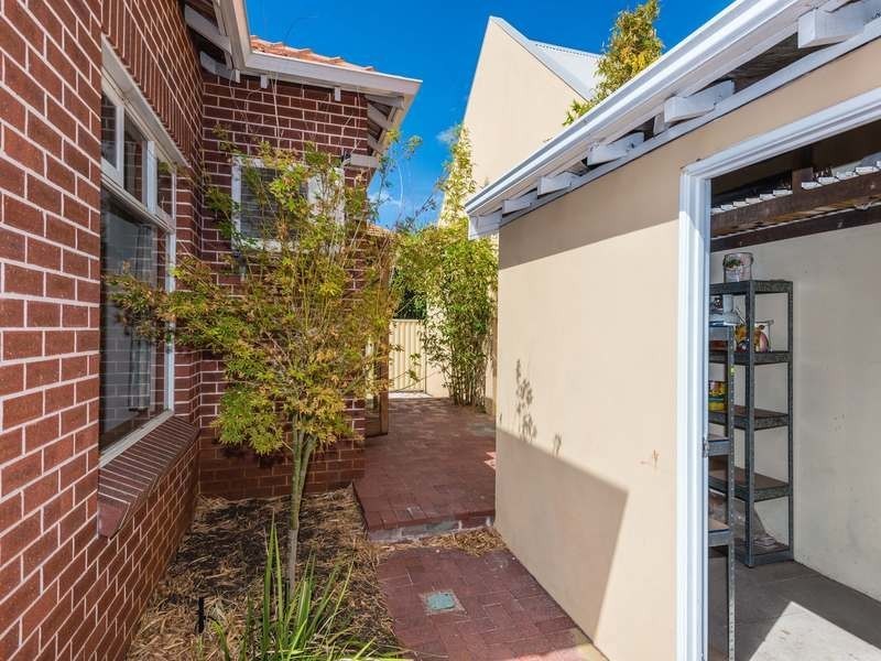 211 Ninth Avenue, Inglewood WA 6052