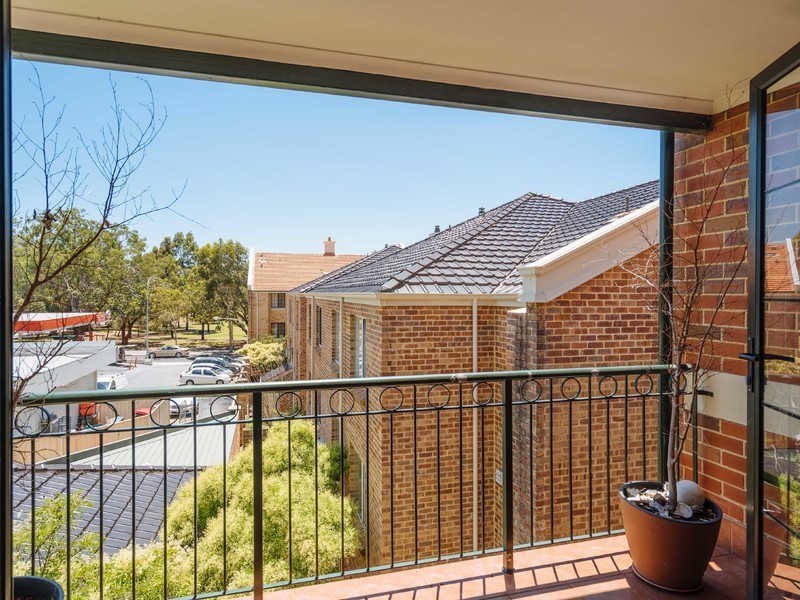 54/30 Bishops Row, East Perth WA 6004
