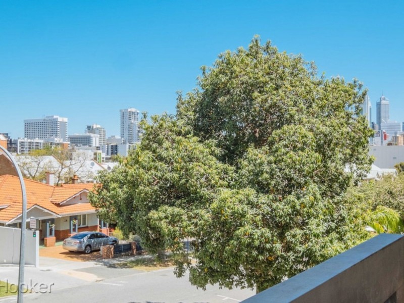 4/28 Bronte Street, East Perth WA 6004