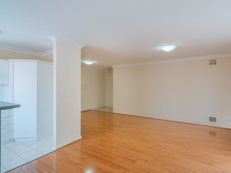 4/28 Bronte Street, East Perth WA 6004