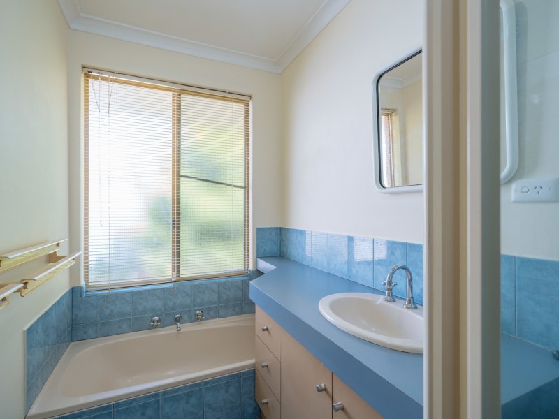 24 Maranon Crescent, Beechboro WA 6063