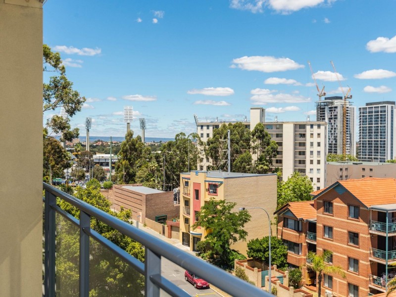 75/18 Wellington Street, East Perth WA 6004