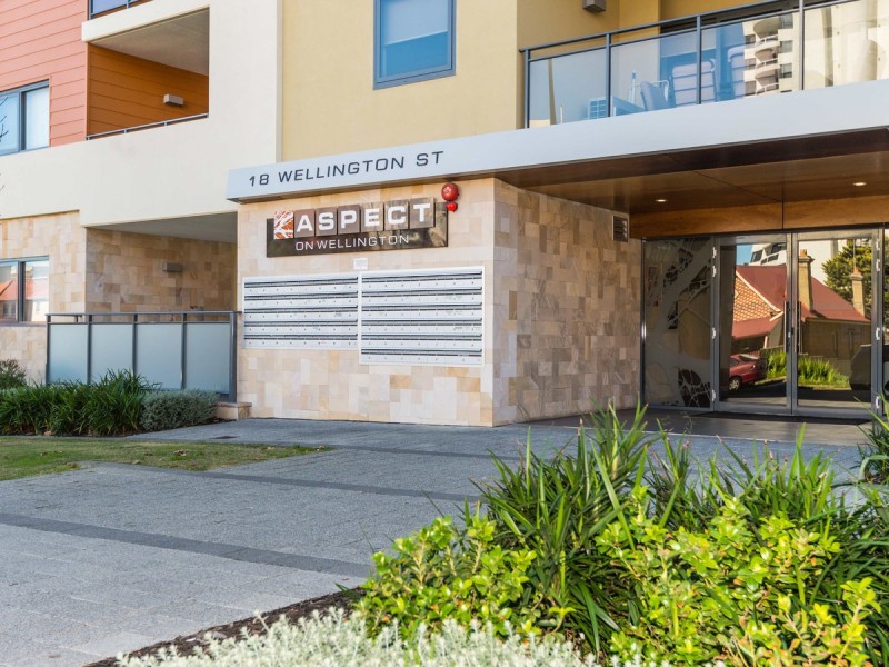 24/18 Wellington Street, East Perth WA 6004