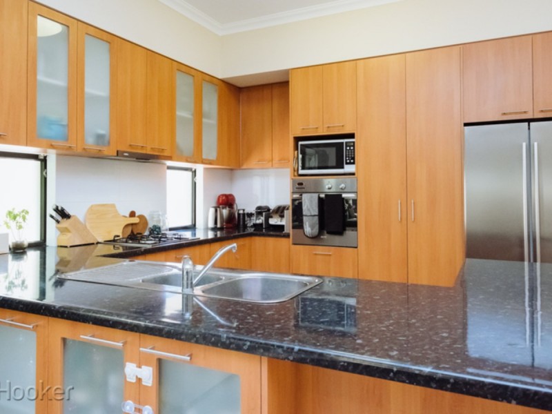 4/42 Gladstone Road, Rivervale WA 6103