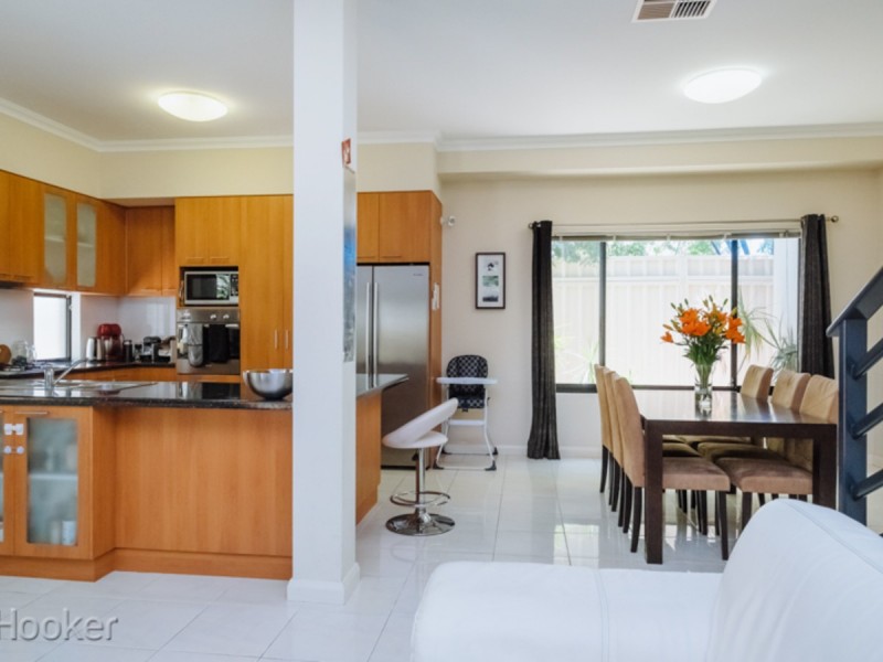 4/42 Gladstone Road, Rivervale WA 6103