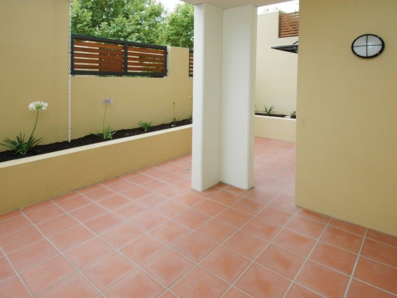 8/1 Henry Lawson Walk, East Perth WA 6004