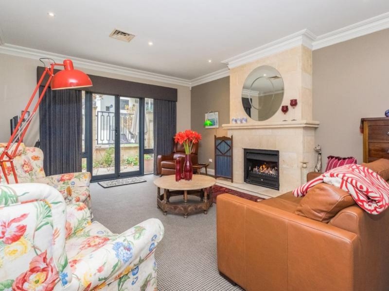 31A Trafalgar Road, East Perth WA 6004