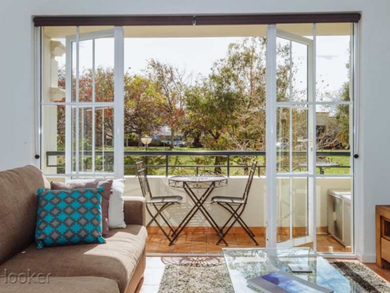 8/32 Eastbrook Terrace, East Perth WA 6004