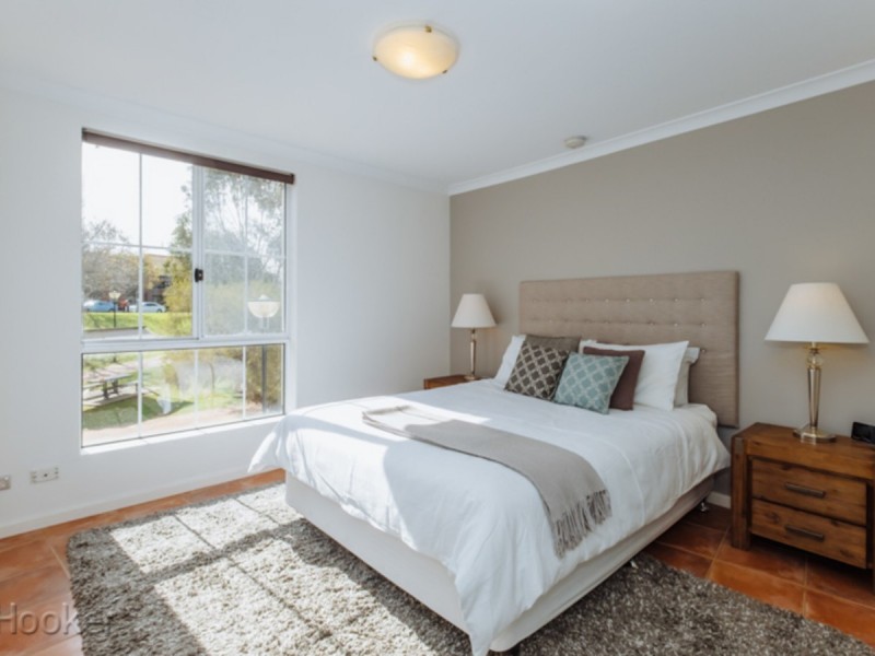 8/32 Eastbrook Terrace, East Perth WA 6004