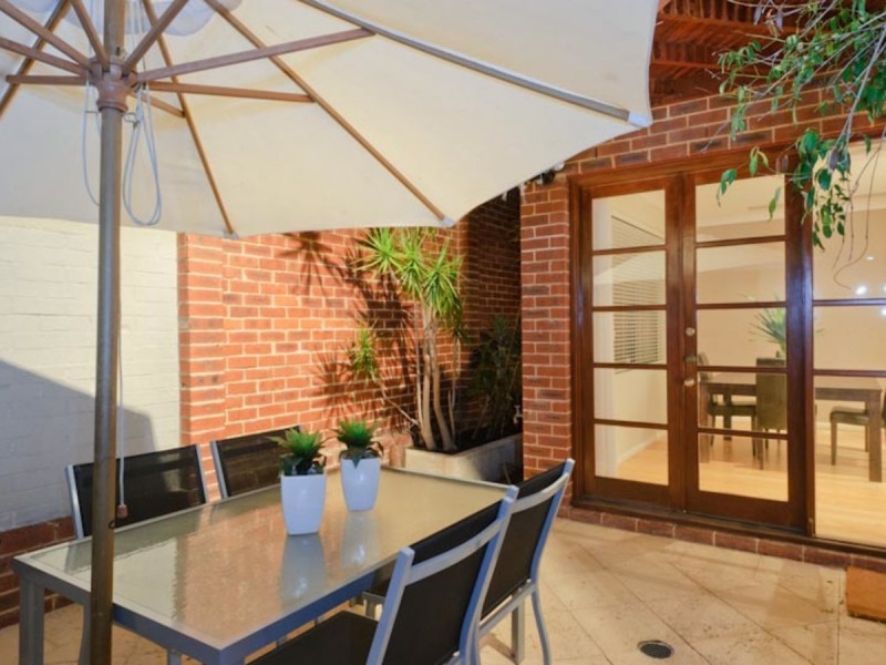 19D Wittenoom Street, East Perth WA 6004