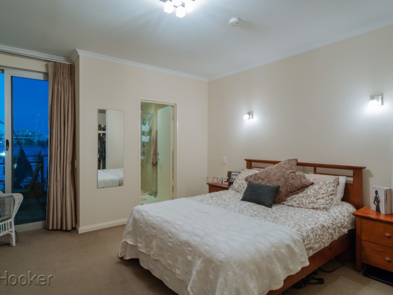 5/1 Henry Lawson Walk, East Perth WA 6004