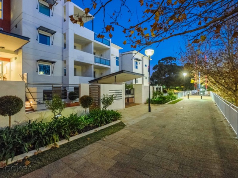 5/1 Henry Lawson Walk, East Perth WA 6004