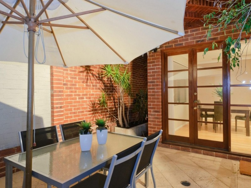 19D Wittenoom Street, East Perth WA 6004