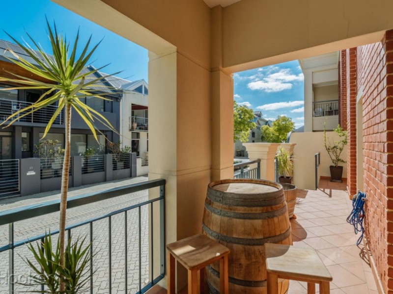 3/24 Saunders Street, East Perth WA 6004