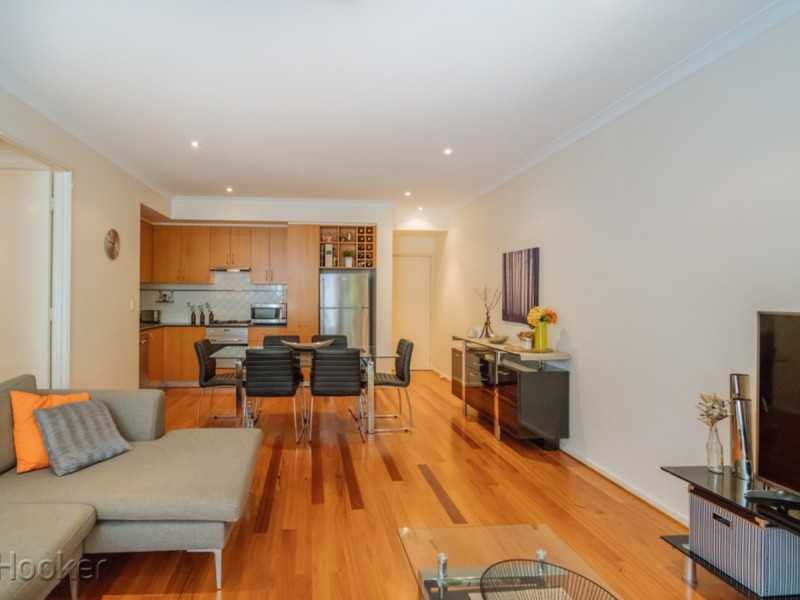 3/24 Saunders Street, East Perth WA 6004