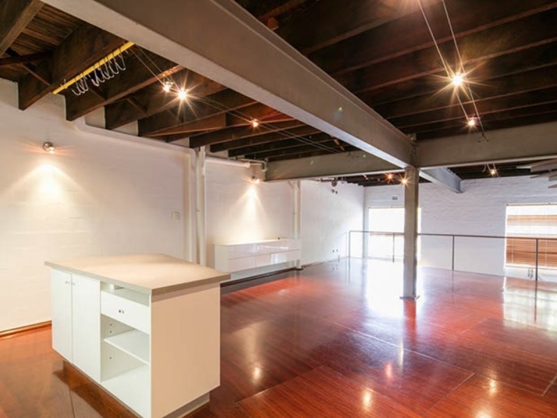 16 Saunders Street, East Perth WA 6004