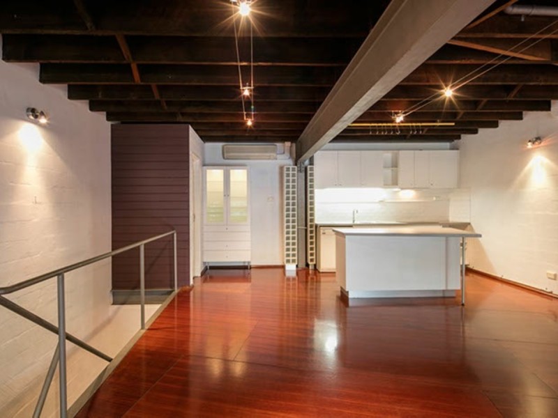 16 Saunders Street, East Perth WA 6004