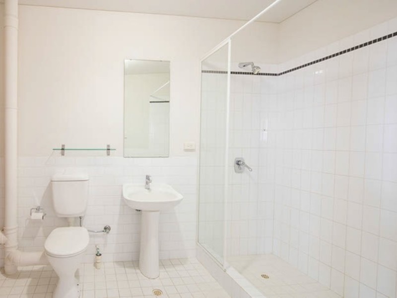 16 Saunders Street, East Perth WA 6004