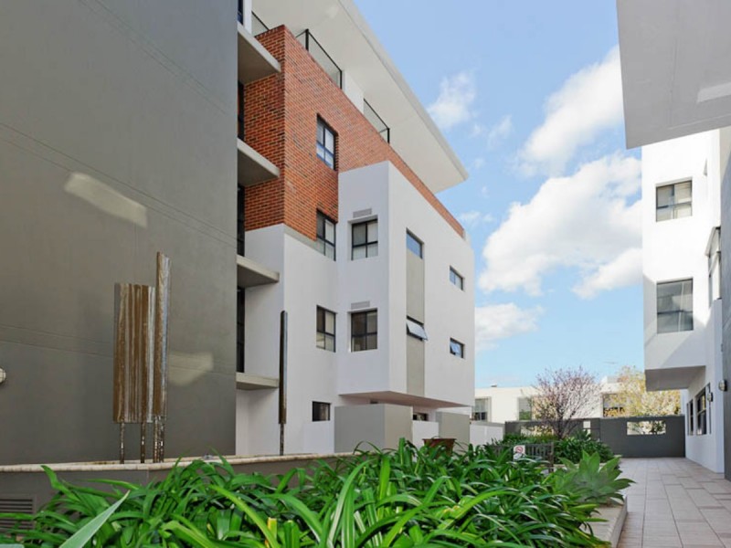 25/82 Royal Street, East Perth WA 6004