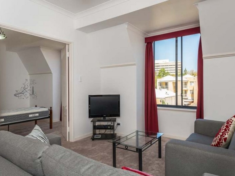 60/11 Regal Place, East Perth WA 6004
