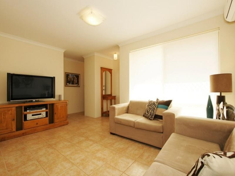 29D Berwick Street, Victoria Park WA 6100