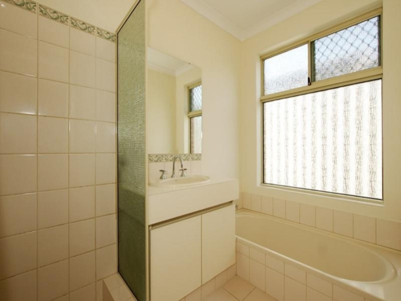 29D Berwick Street, Victoria Park WA 6100