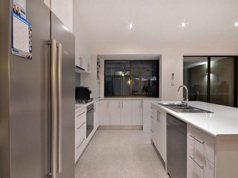 7 Emerald Way, Edgewater WA 6027