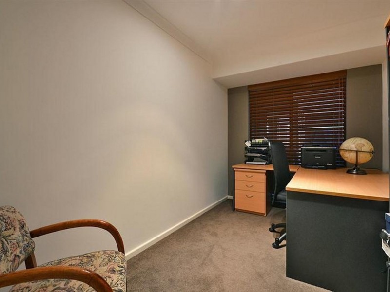 7 Emerald Way, Edgewater WA 6027