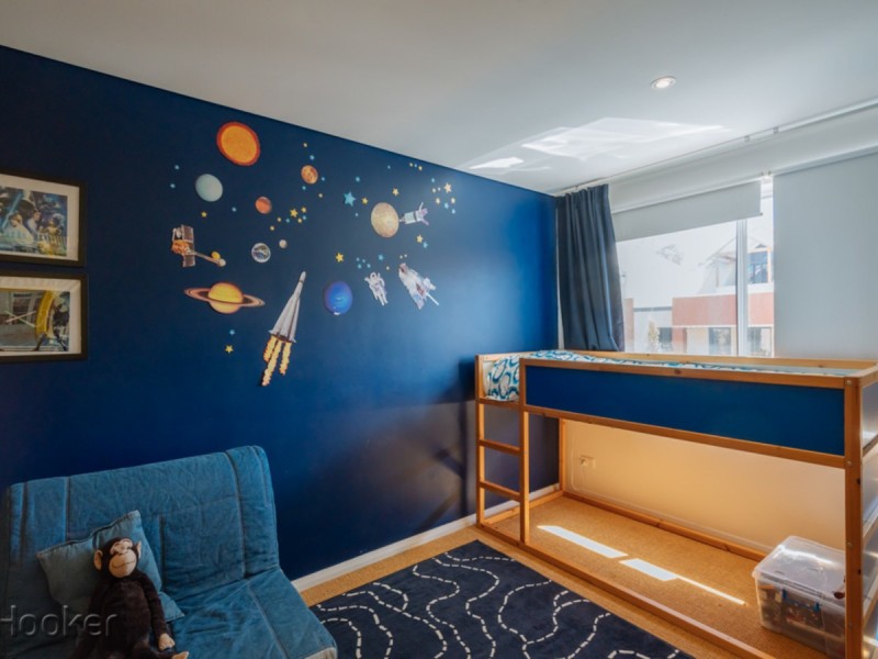 18 Tully Road, East Perth WA 6004