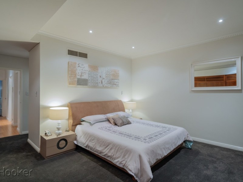 2/132 Royal Street, East Perth WA 6004